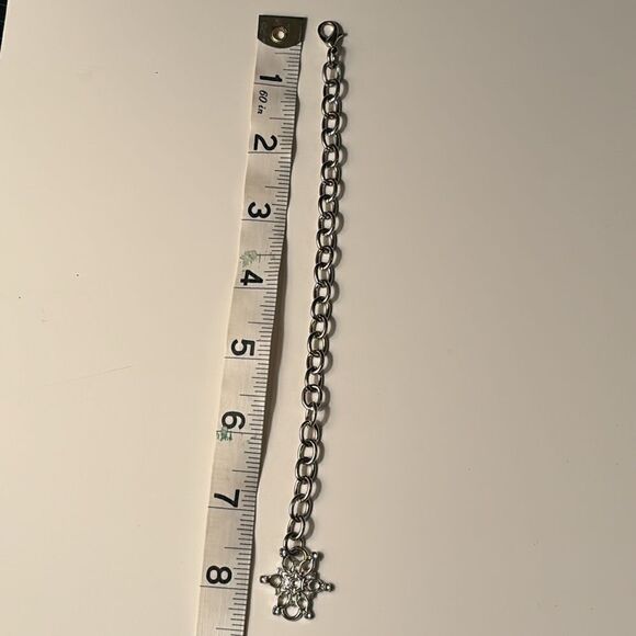 Silver Tone Chain Bracelet with Snowflake with small rhinestones - Picture 5 of 5